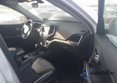 2019 Jeep Cherokee Latitude Plus 4X4 from USA, damaged, VIN 1C4PJMLB7KD188110